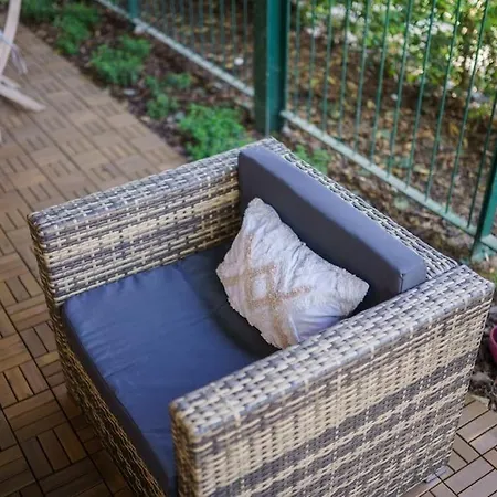 Appartement Charm With Patio