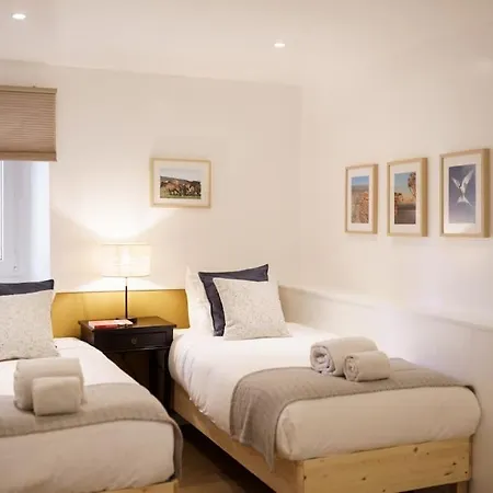 Charm With Patio Lisbona