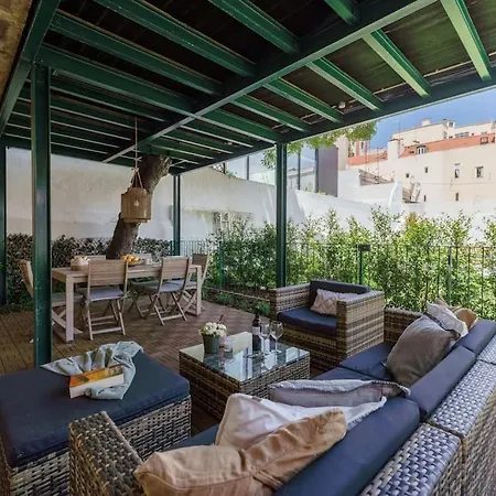 Charm With Patio * Lisbona