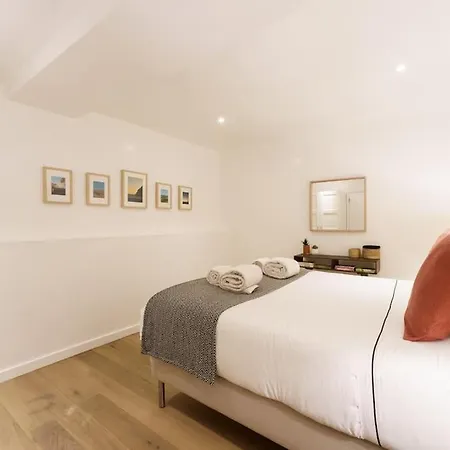 Charm With Patio Apartman *