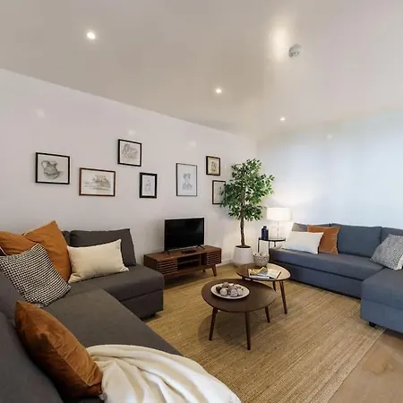 Charm With Patio Lisbona