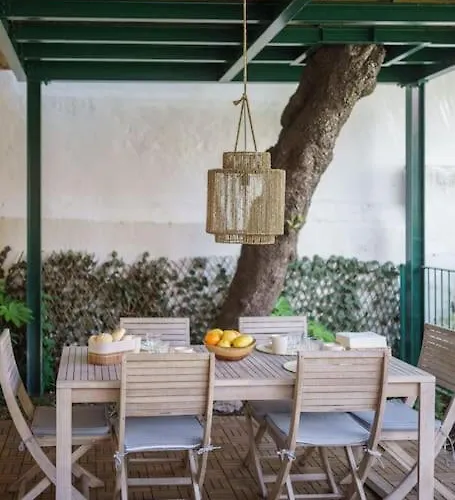 Charm With Patio *