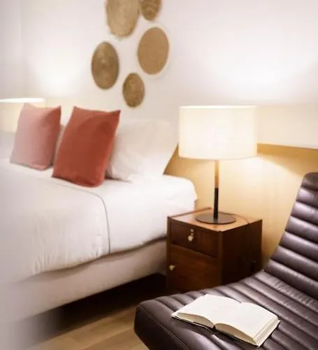 Appartement Charm With Patio