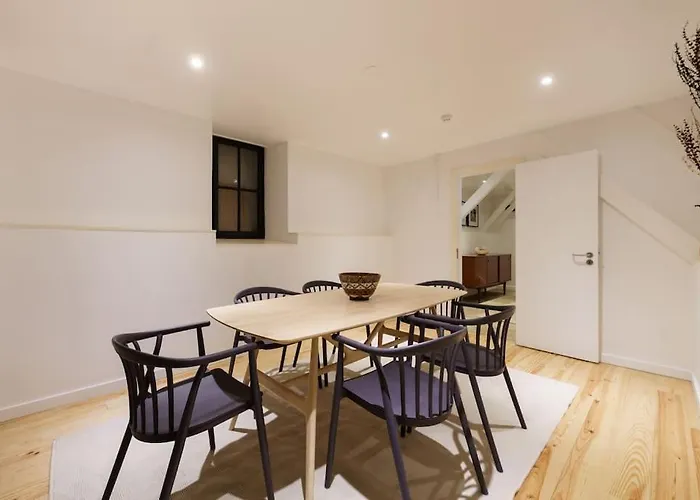 Charm With Patio Appartement Lissabon