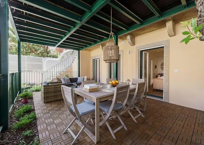 Charm With Patio *