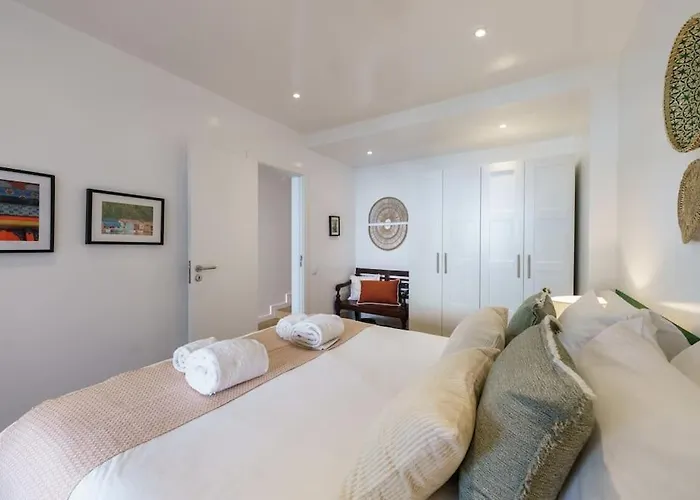 Charm With Patio Appartement