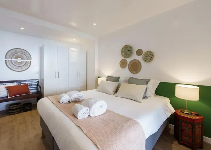 Appartement Charm With Patio Lissabon