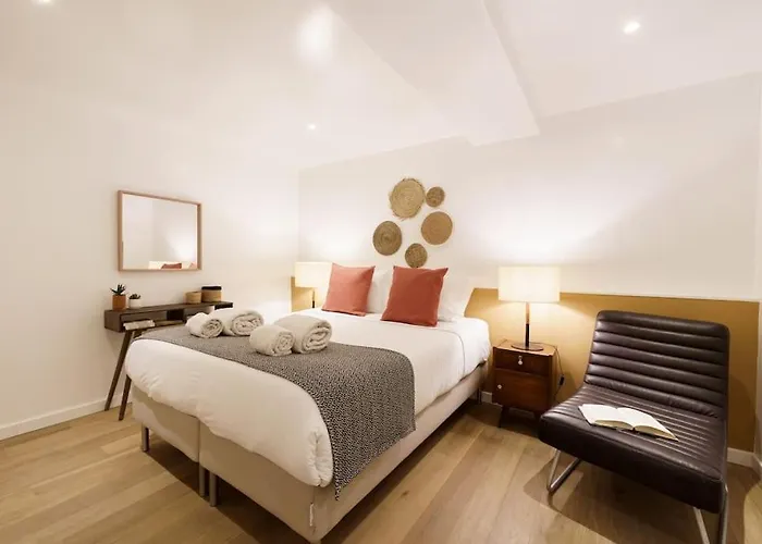 Appartement Charm With Patio