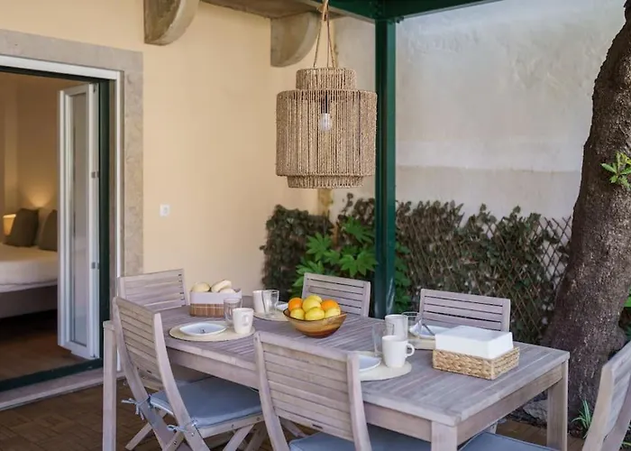 Charm With Patio * Lissabon