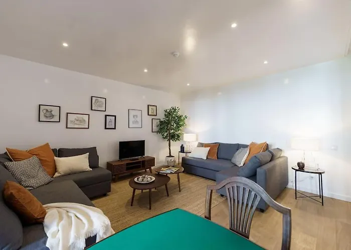 Lejlighed Charm With Patio