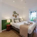 Charm With Patio Διαμέρισμα